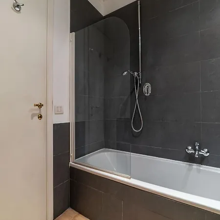 Apartment Passeggiata Di Ripetta Private Rome