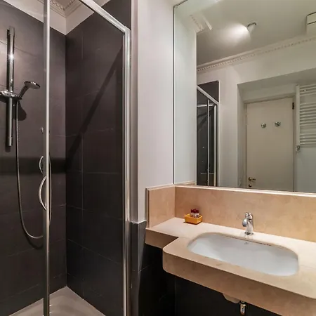 Apartment Passeggiata Di Ripetta Private